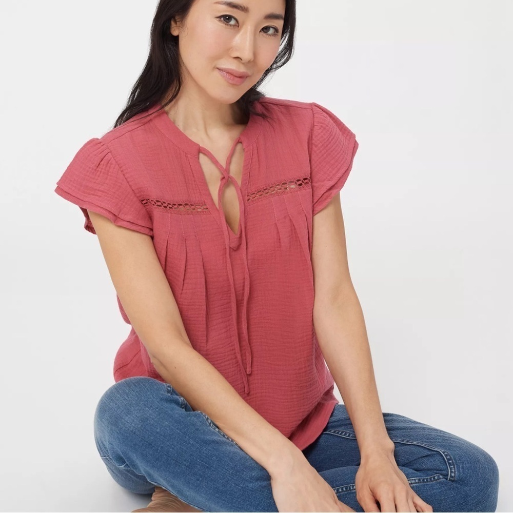 Candace Cameron Bure Slub Cotton Gauze Top 5X Burgundy With Crochet Trim